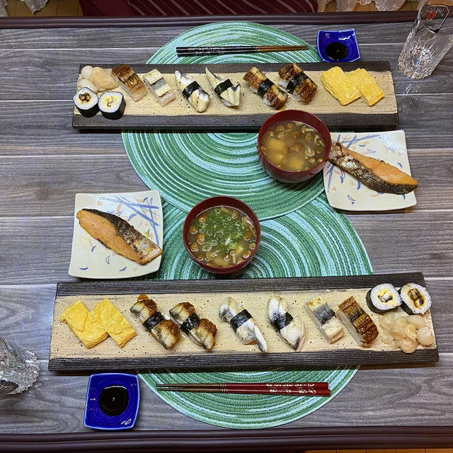 鰻2種の握りで晩御飯