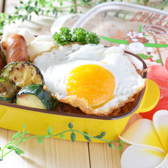 ナシゴレンのお弁当＊＊