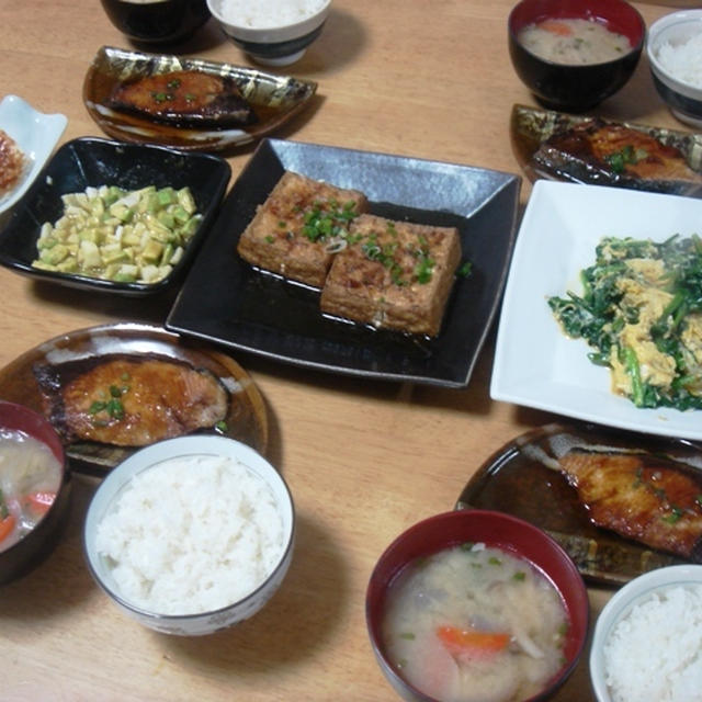 昨夜はぶりの照り焼きや豚汁など～