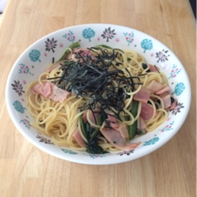 ほうれん草とベーコンの和風パスタ