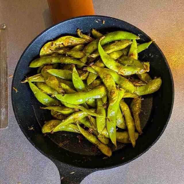 冷凍枝豆で最高のおつまみ！和風枝豆のペペロンチーノ！