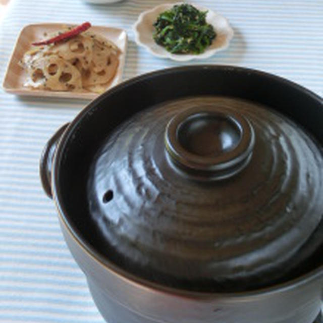 ご飯鍋で美味しいご飯を頂きます♪美味しく炊けるご飯鍋でモリモリ白米ランチ！
