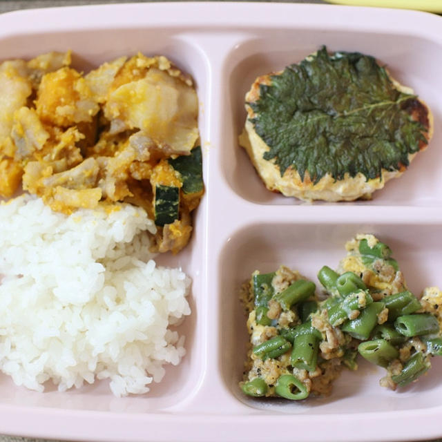まぐろハンバーグと作り置きで簡単置き弁♪明日は休み～＼(^o^)／