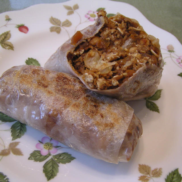 大豆のゴマ味噌煮春巻き