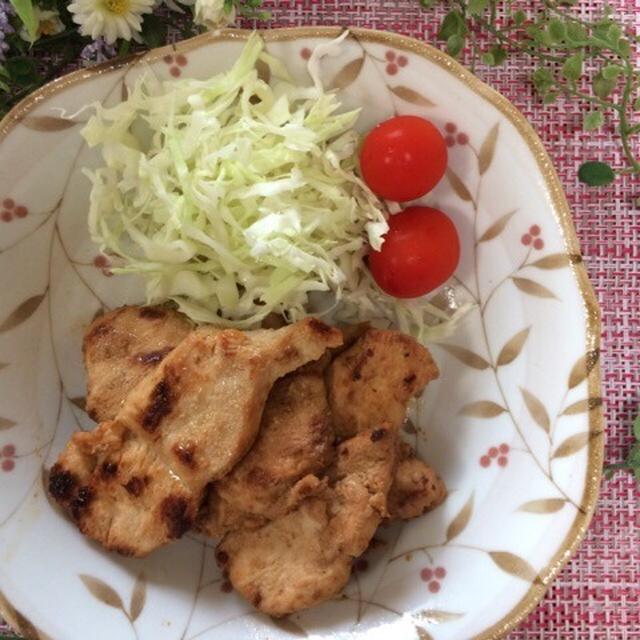 鶏むね肉のマヨぽん焼き、なすのかば焼き、スパサラダ 855円！