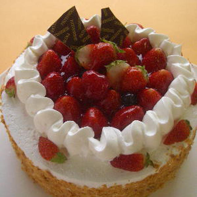 苺いっぱいデコレーションケーキ　と　店