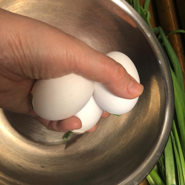 栃木県産にらと、とまとで、にらたまとまとを作ってみました。