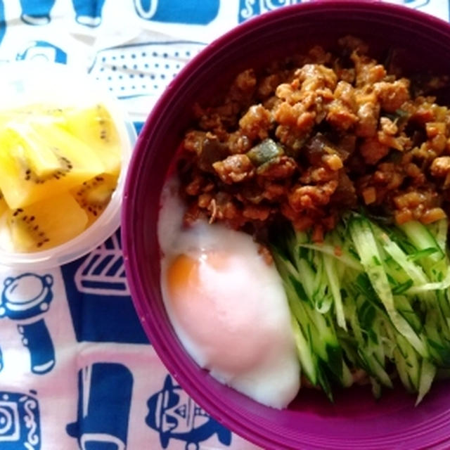 ジャージャー麺弁当