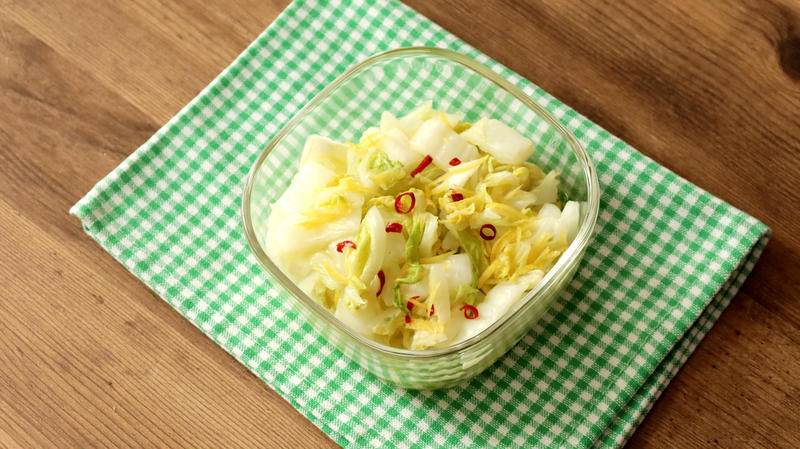 大量消費に！やみつきゆず白菜の漬物の超簡単作り方。作り置き常備菜に最高！