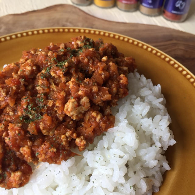 余ったミートソースでカレーを作ろっ♪