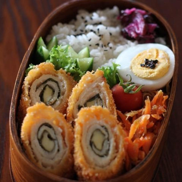 ササミチーズ紫蘇フライ弁当　☆　軟骨ソーキのスープカレー♪