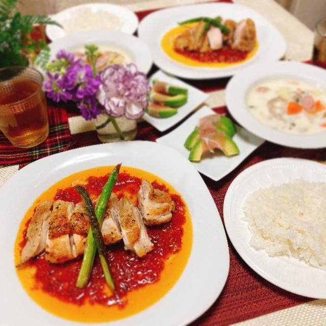 トマト缶で簡単にできるソースでチキンソテーの夕ご飯