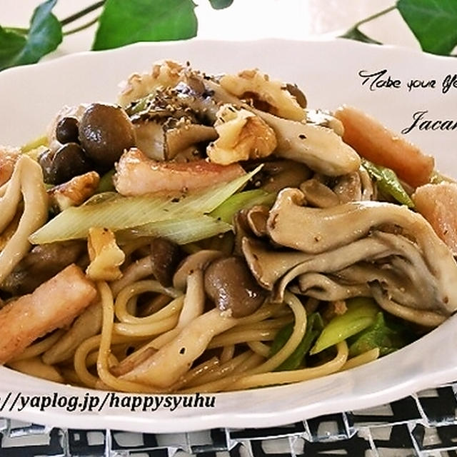 きのこ＆ベーコン☆オイスターソースパスタ