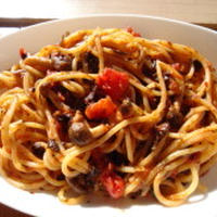 磯風味♪トマトとひじきの海苔パスタ