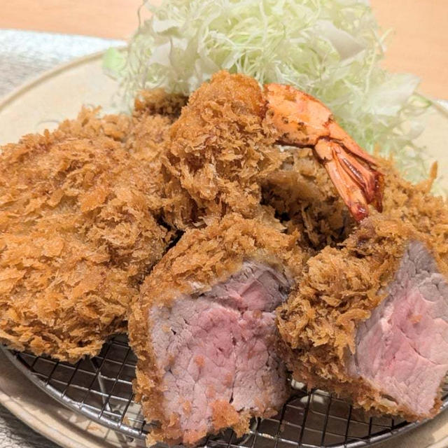 羽釜で炊いたツヤツヤご飯とサクサク衣のカツを堪能したくて