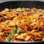 ～韓国ご飯の晩御飯～ ダッカルビ(辛い鶏肉鍋) とドンチミ(水キムチ)