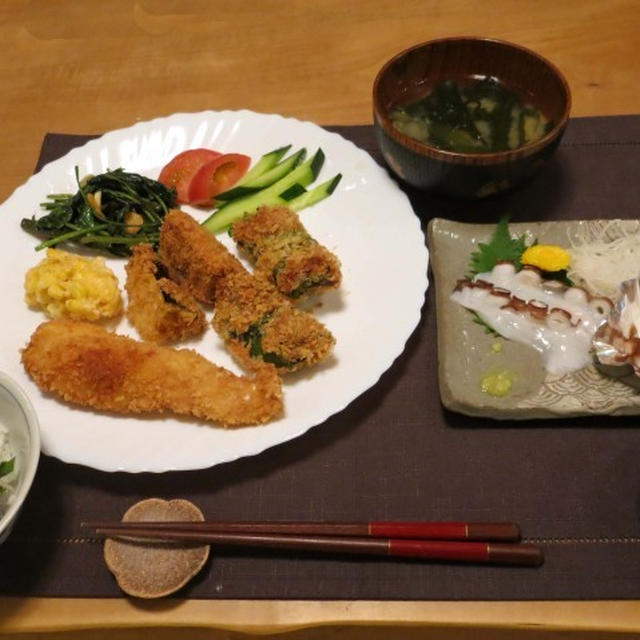 茄子フライ＆鱈　鯵フライ　と　生しらすご飯の晩ご飯♪