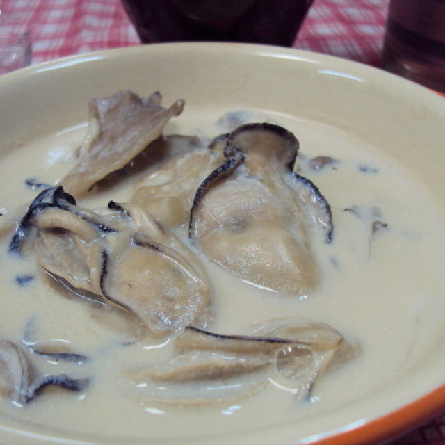 【牡蠣の豆乳スープ】