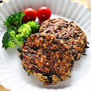 オートミールとツナのひじきハンバーグ【パン粉なし卵なしで高タンパク】｜レシピ・作り方