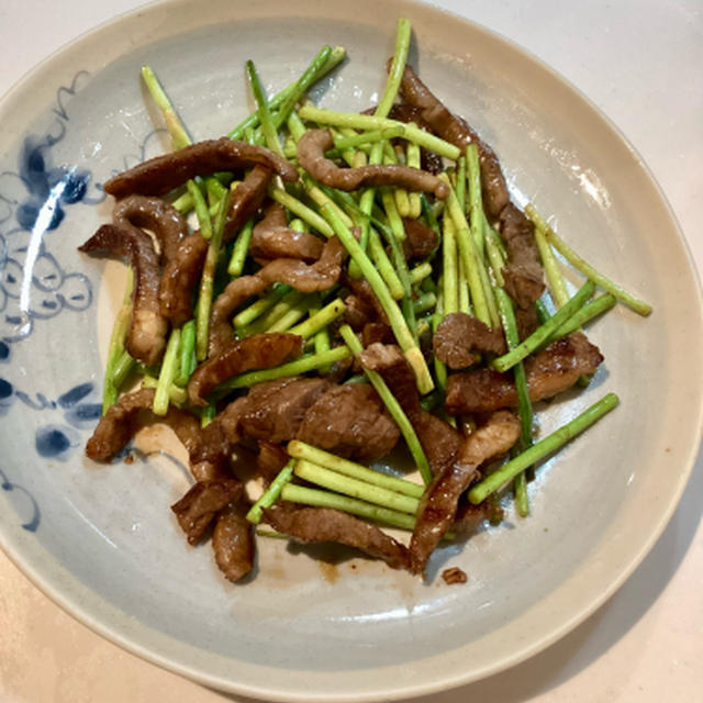 にんにくの茎も季節限定