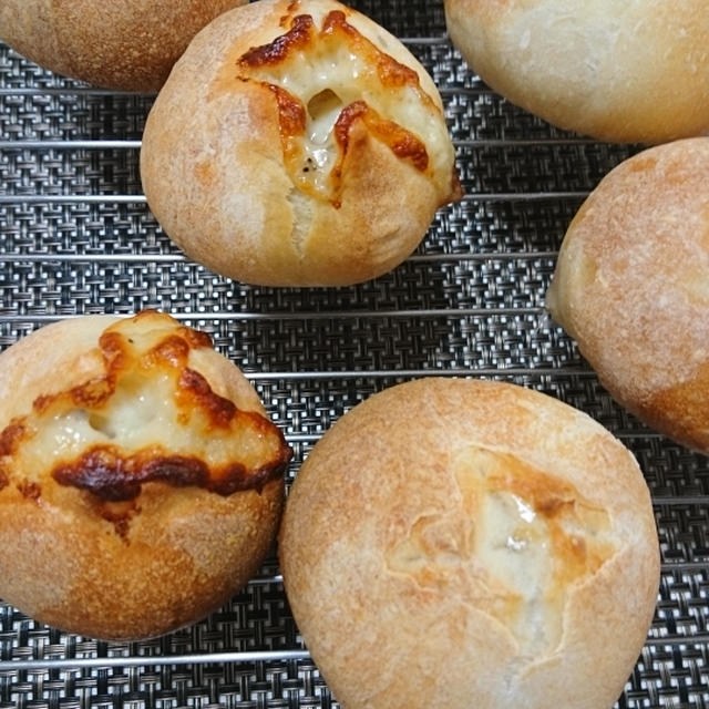 ベーコンポテトチーズパン