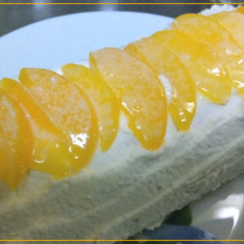 桜桃のロールケーキ
