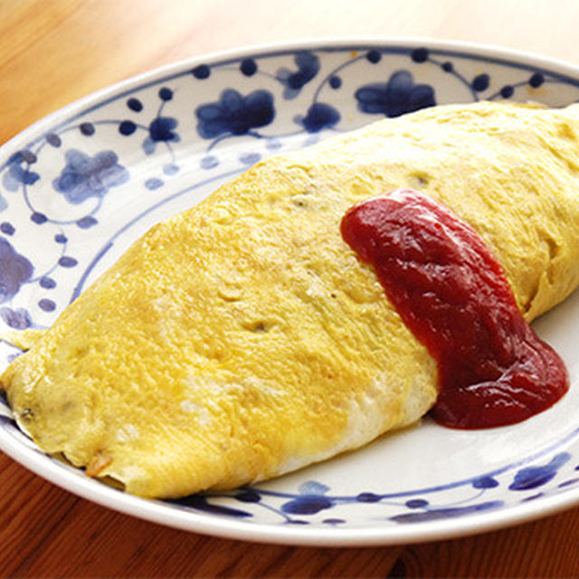 菜の花も刻んで混ぜちゃった残り物オムライス