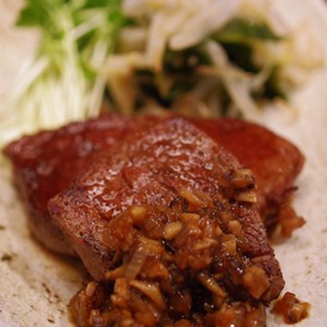 玉ねぎソースの和風ステーキ
