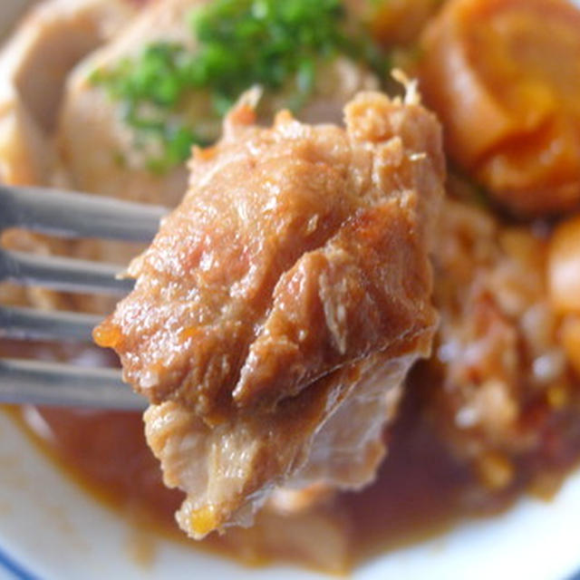 千葉県産：豚肉モモ塊肉のトマト煮