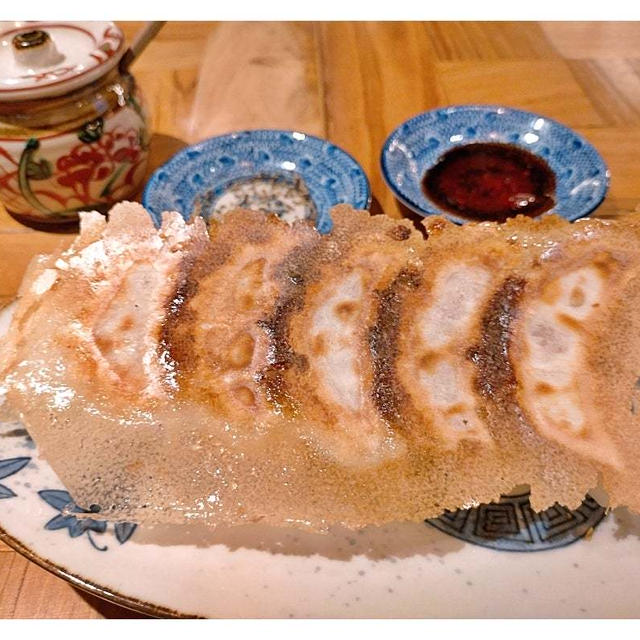 東京駅で宇都宮餃子「餃子といえば芭莉龍（ばりろん）八重北分店」名物ステーキ餃子に挑戦！