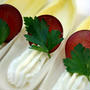 Belgian Endive with Bluecheese Cream and Grapeブルーチーズクリームとグレープのせチコリのオードブル