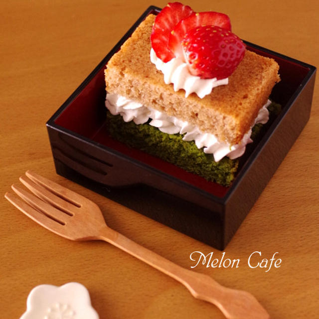 簡単パウンド生地でつくる、ひなまつりの菱餅色ケーキ☆2種の焼き菓子パウンドケーキ(いちご・抹茶)