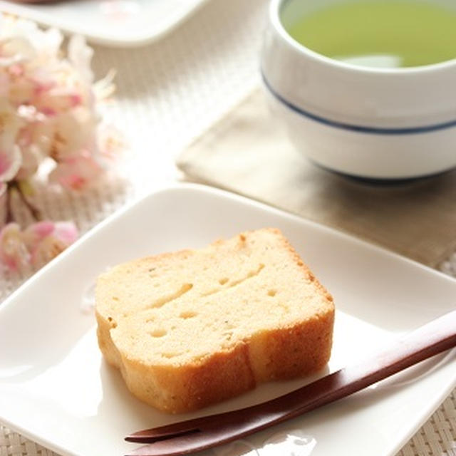 春の焼き菓子ギフト　～桜のパウンド & プティフール
