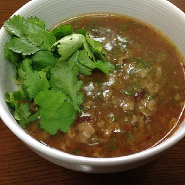 朝から香菜消費で「麻婆ラーメン」