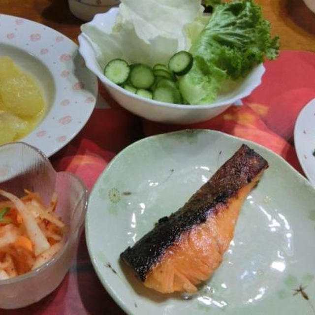 今地震？？・・・☆娘のカメラを借りてみた☆塩麹で塩鮭と冬瓜スープとゴーヤちゃんぷると・・・