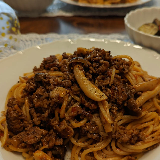 ミートソーススパゲッティとカポナータ