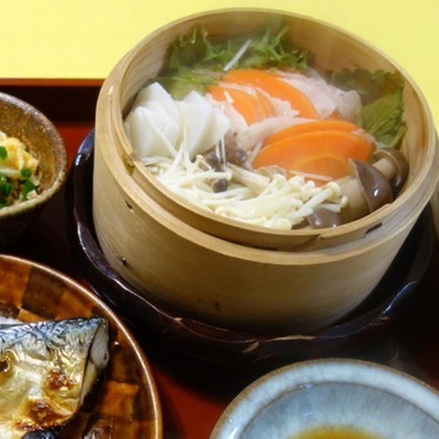 蒸し野菜と関の塩鯖