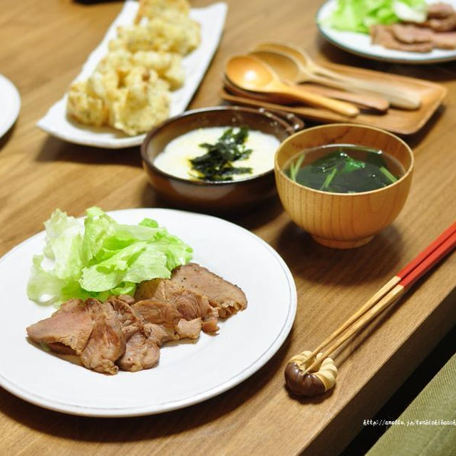 お豆腐と長芋のふわとろあつあつ焼きと、エレベーターのモニターとすぅ