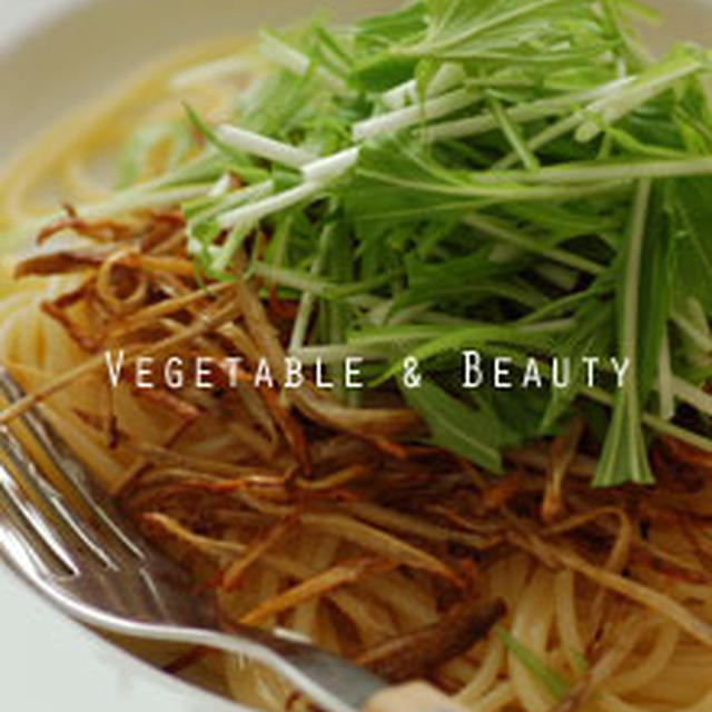 【腸】 フライドごぼうたっぷり！にんにくパスタ