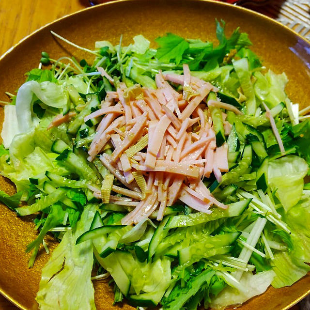 豆腐干絲の野菜たっぷりピリ辛サラダ