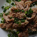 豆苗がシャキシャキごはんの豚肉丼