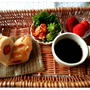 本日お仕事～(*￣∇￣*)そんな休日出勤の朝はフランクベーグルモーニング♡