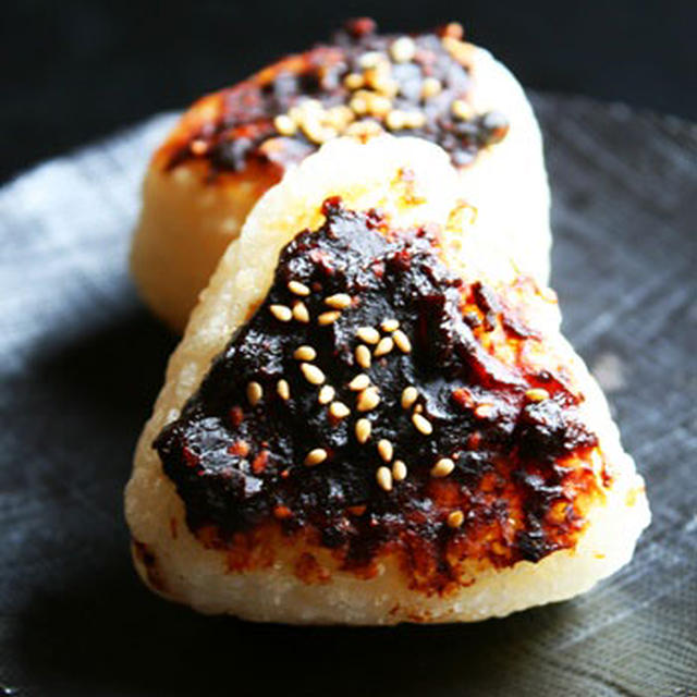 八丁味噌の焼きおにぎり
