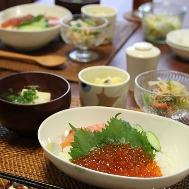 サーモンいくら丼。