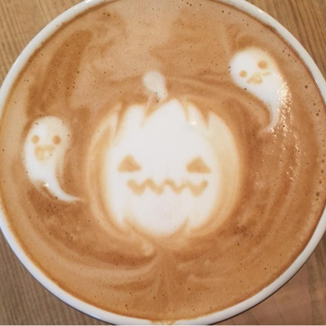 ウキウキハロウィンラテ