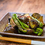 冷やしても美味しい「茄子と甘唐辛子のピリ甘辛炒め煮」（写真斜めってます）&夏の恒例「ミョウガの甘酢漬け」