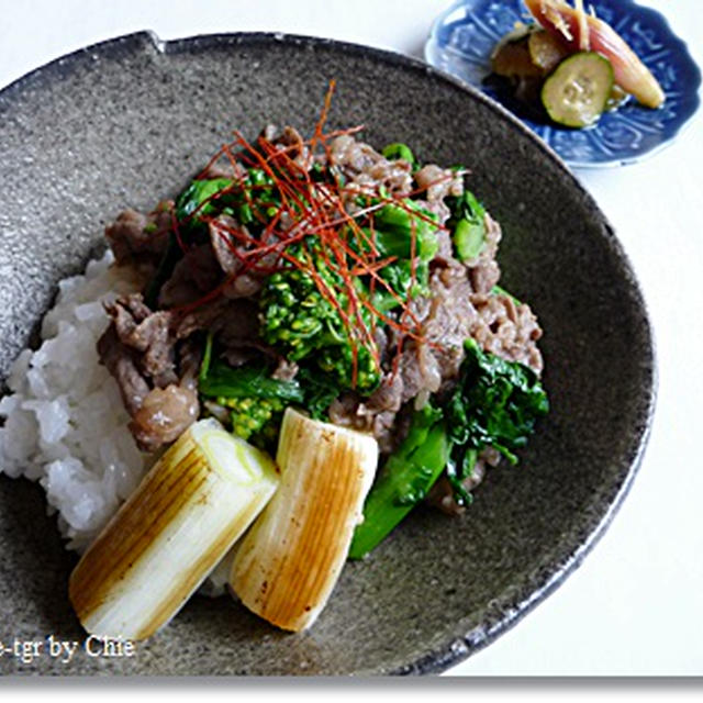菜の花と牛肉のオイスターソース炒め丼