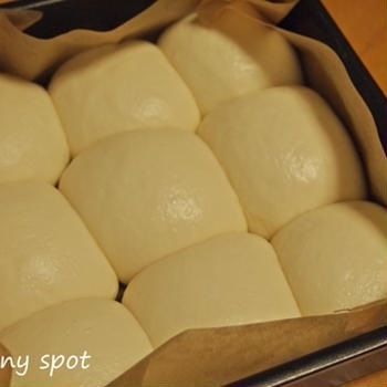 白ちぎりパン。