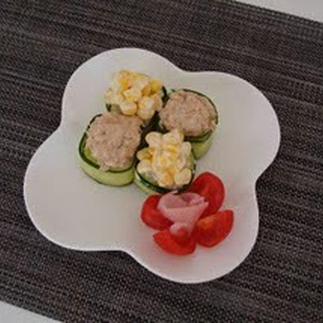 コーンとツナのミニ寿司（Mini Sushi with Corn and Tuna）