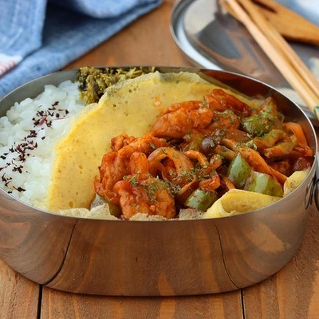食べれる！薄焼き卵の「仕切り」が嬉しい！「豚こまケチャップ炒め」「カレー薄焼き卵」2品弁当